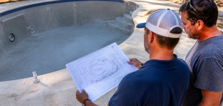 How to Choose a Pool Contractor: A 2026 Guide